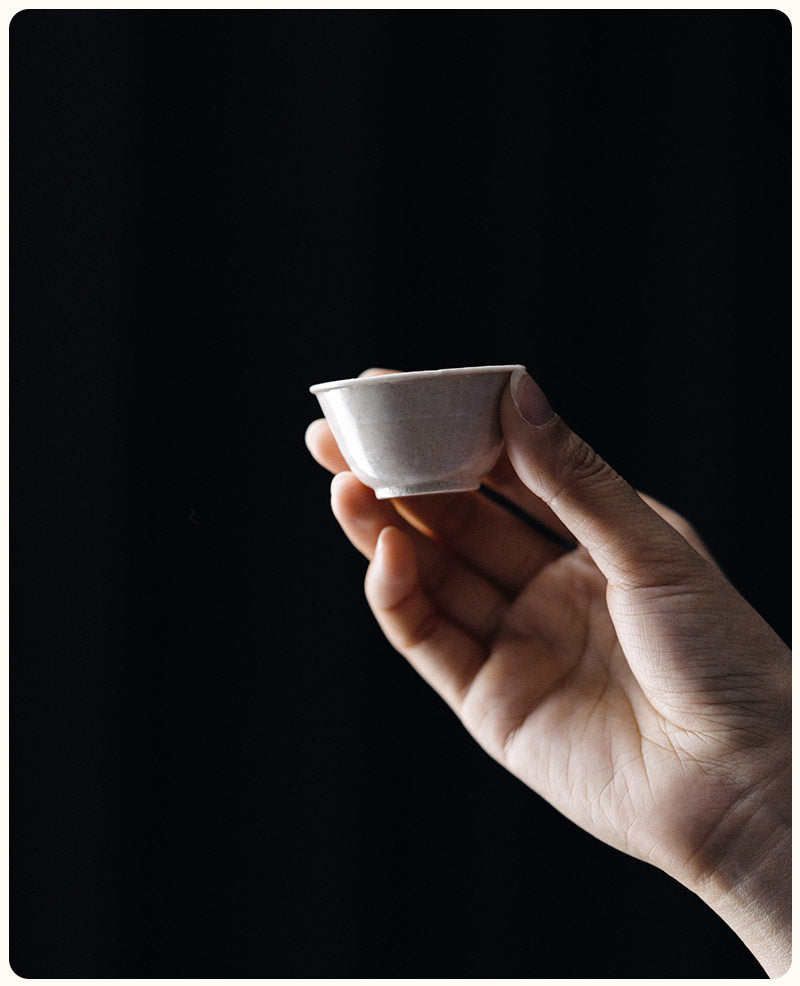 Simple as Always – White Ceramic Twilight Mist Teapot &amp; Cup Set