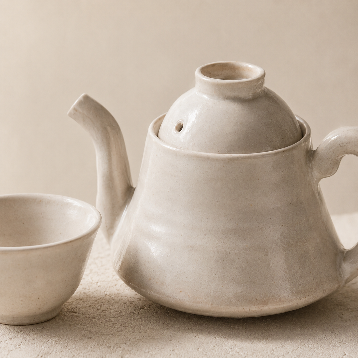 White Stillness Tea Set