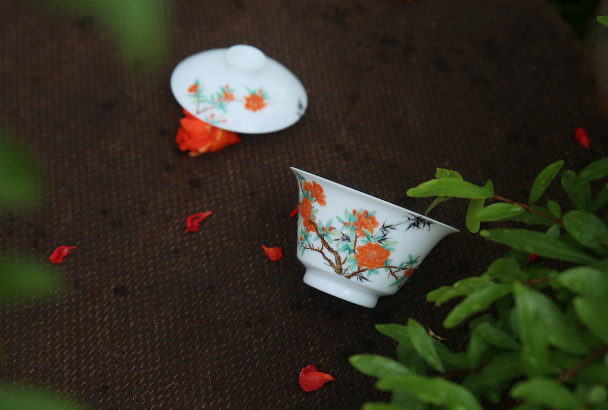 Vermilion Blossom Hand-Painted Gaiwan