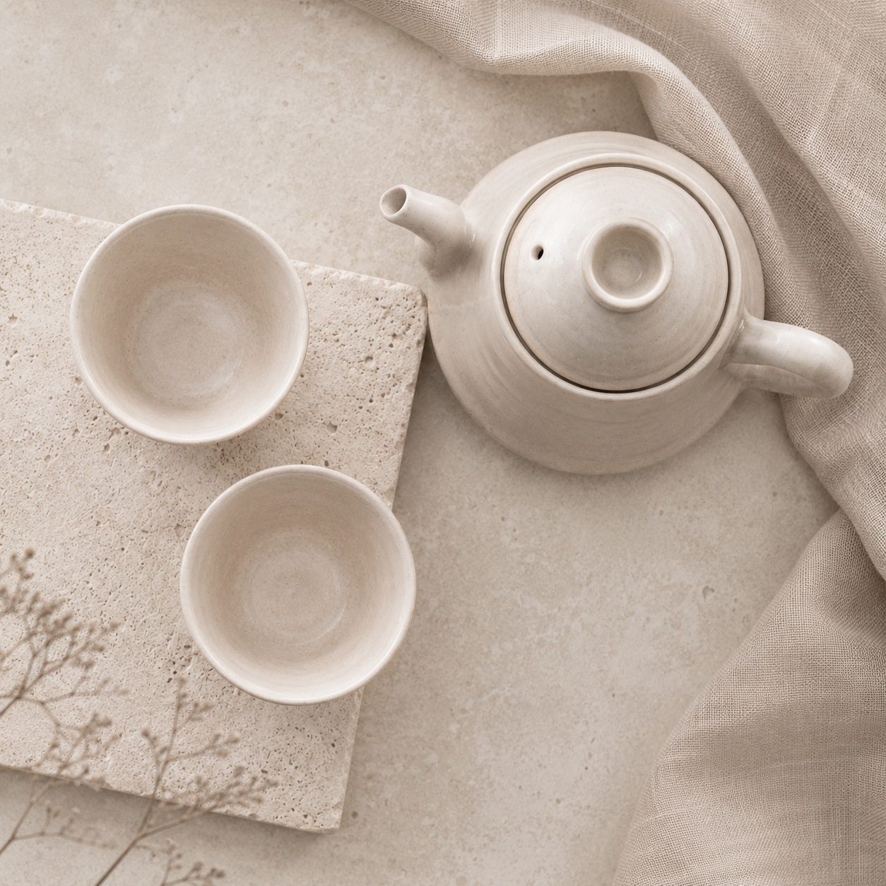 White Stillness Tea Set